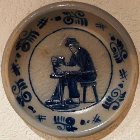 Zur Toepferstube 1 Appartamento *