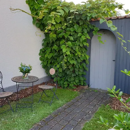 Zur Toepferstube 1 * Spabrucken