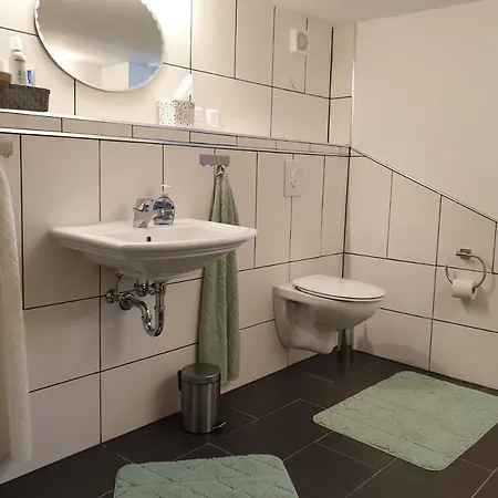 Zur Toepferstube 1 *